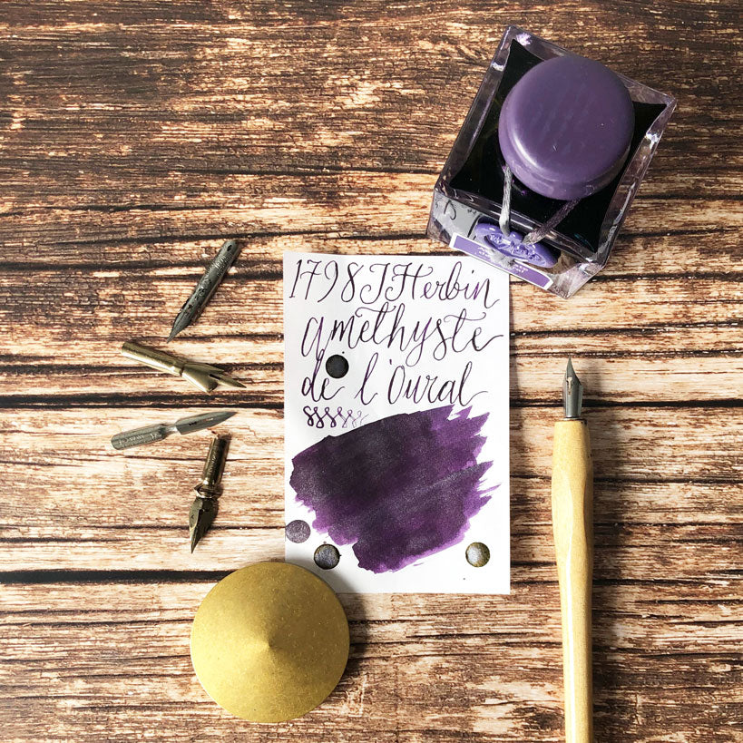J Herbin Amethyste de l'Oural ink swatch on Rhodia paper